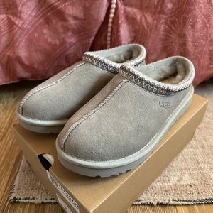 Brand NEW Ugg Tasman Slippers Women’s Size 10- Goat Gray
